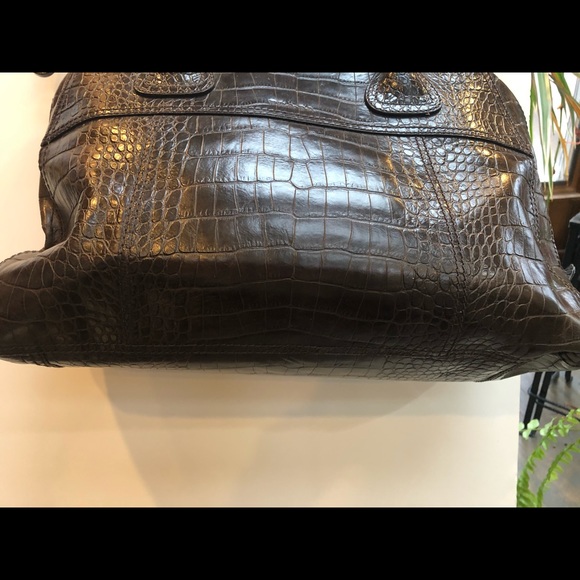 Prada alligator runway bag - Picture 3 of 5